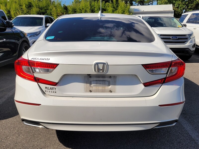 2019 Honda Accord LX photo 4