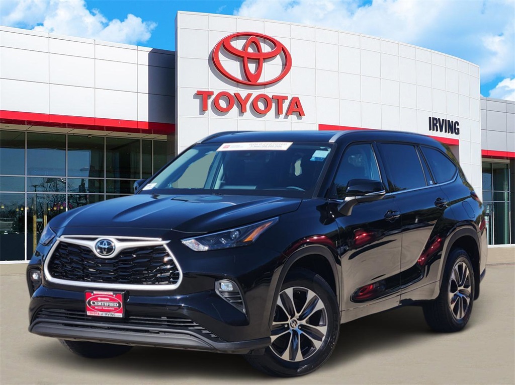 2022 Toyota Highlander XLE's photo