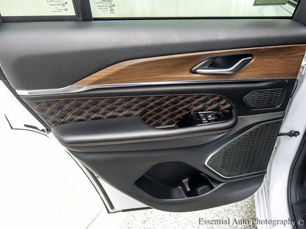 2022 JEEP GRAND CHEROKEE - Image 24