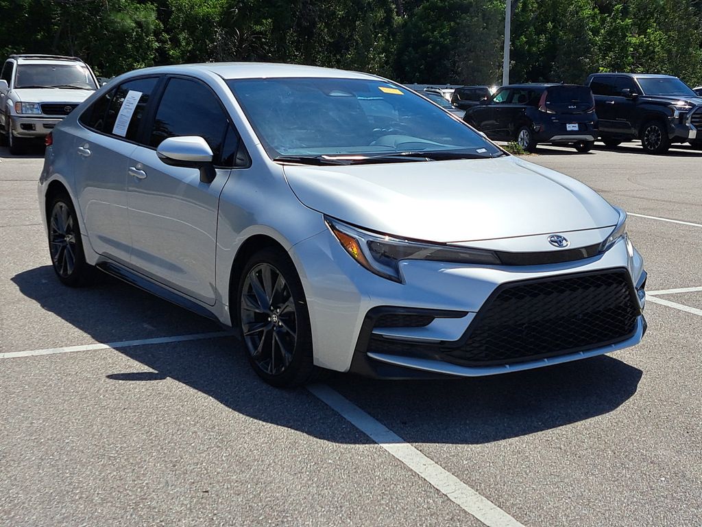 2024 Toyota Corolla SE photo 2