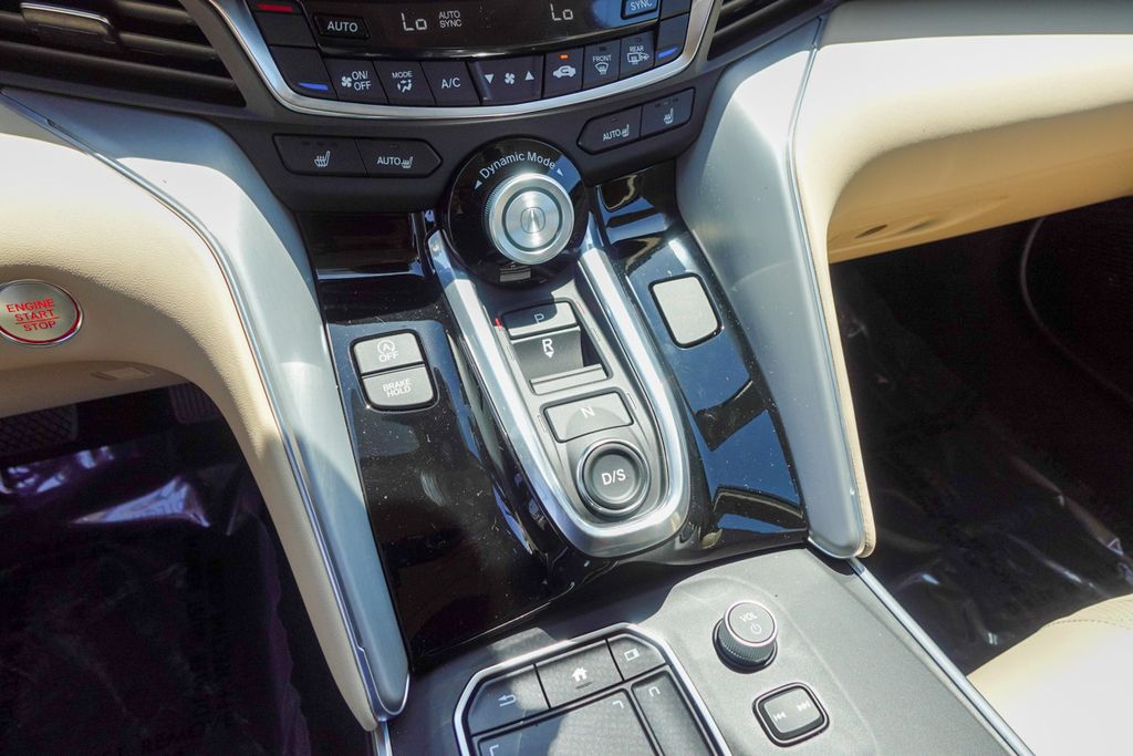 2025 Acura TLX Technology photo 18