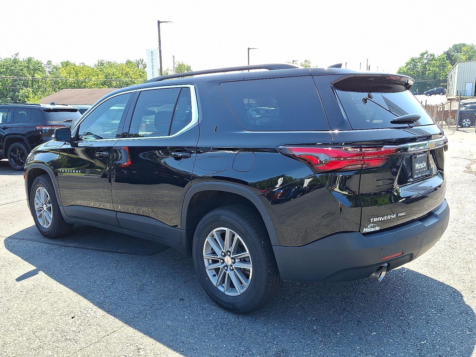 2023 Chevrolet Traverse Leather photo 4