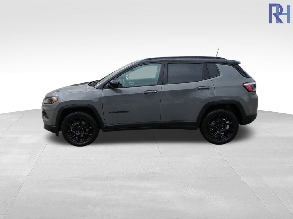 Used 2023 Jeep Compass Altitude with VIN 3C4NJDBN4PT546090 for sale in Coon Rapids, Minnesota