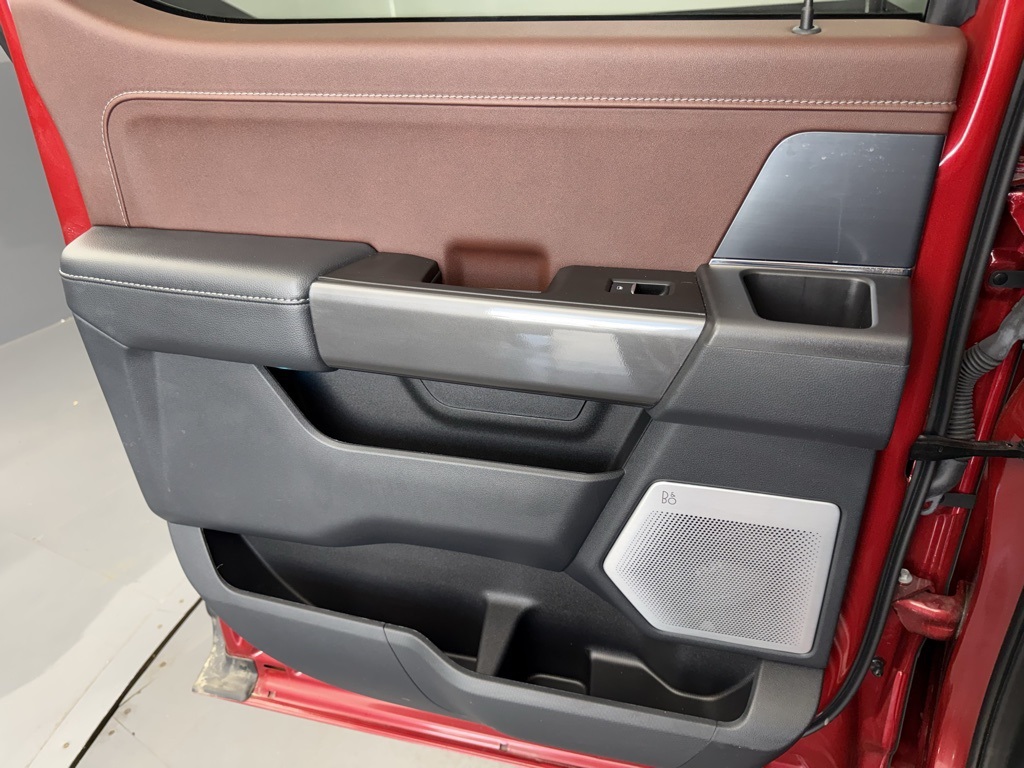 2023 Ford F-150 Lariat photo 34