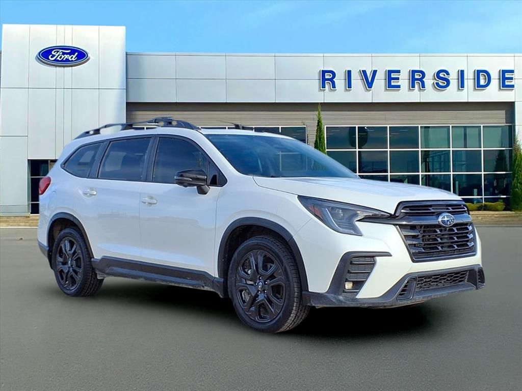 2023 Subaru Ascent Onyx Edition Limited's photo