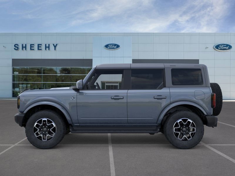2025 Ford Bronco Outer Banks photo 2