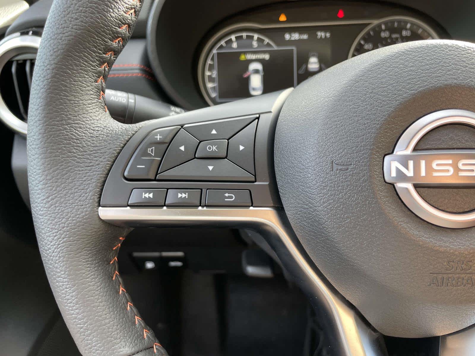 2025 Nissan Versa SR photo 23
