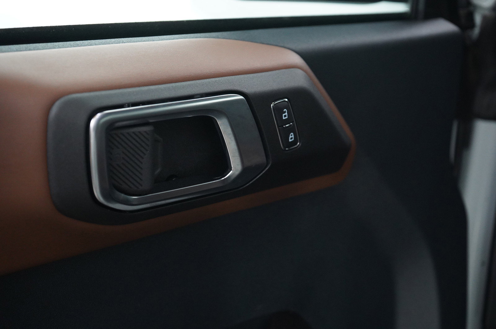 2024 Ford Bronco Outer Banks photo 19