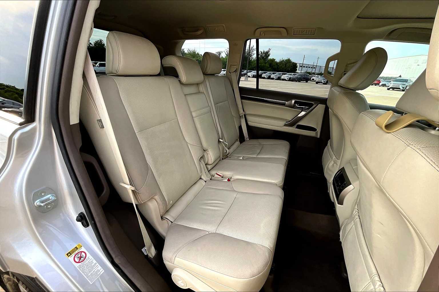 2014 Lexus GX 460 Base photo 19
