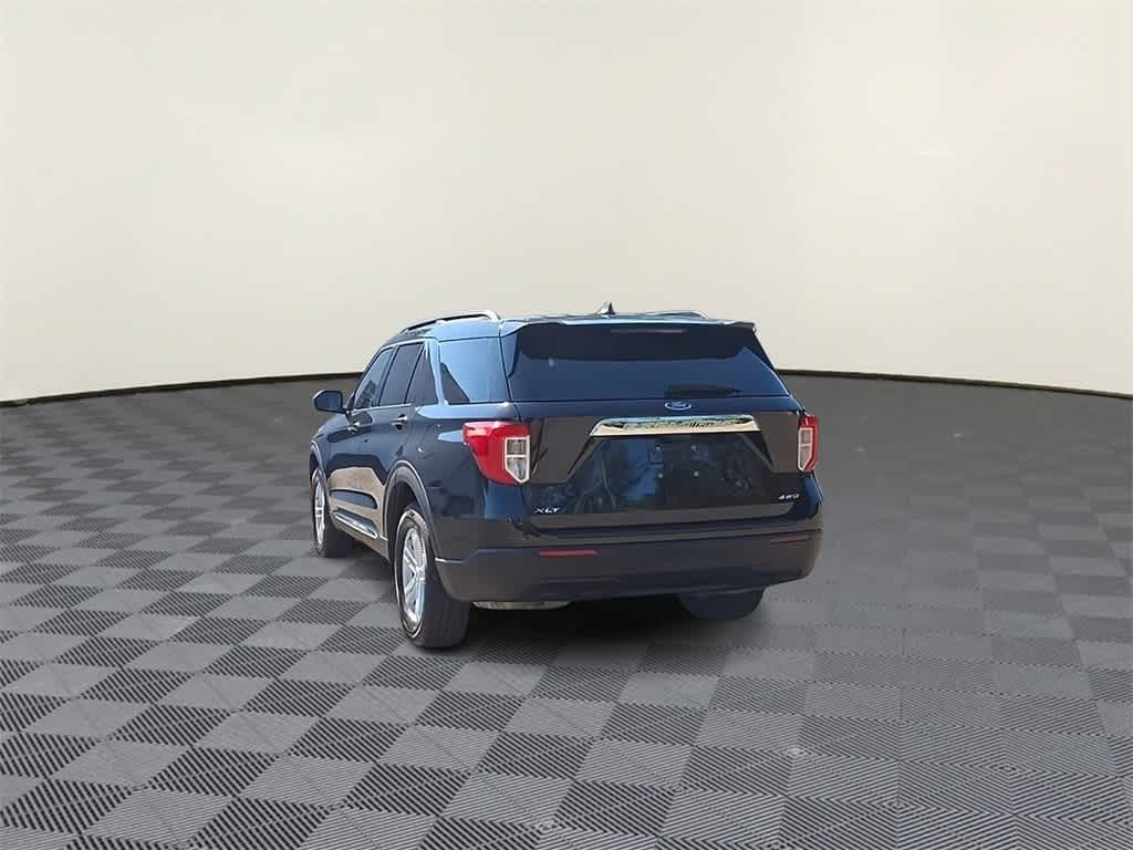 2022 Ford Explorer XLT photo 2