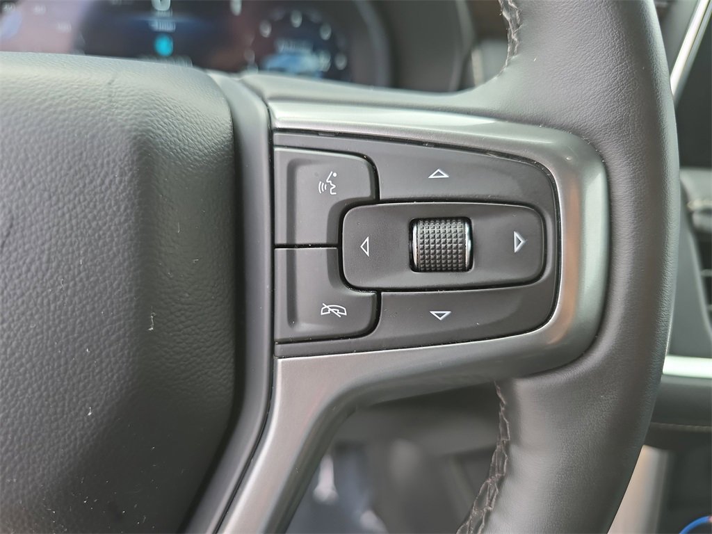 2024 Chevrolet Suburban Premier photo 19