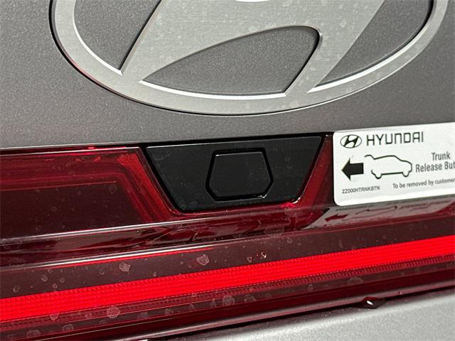 2025 Hyundai Elantra Hybrid SEL Sport photo 32