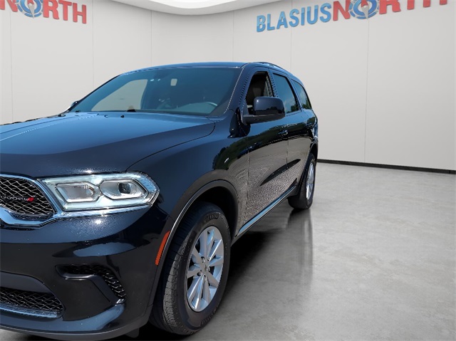 2023 Dodge Durango SXT photo 2
