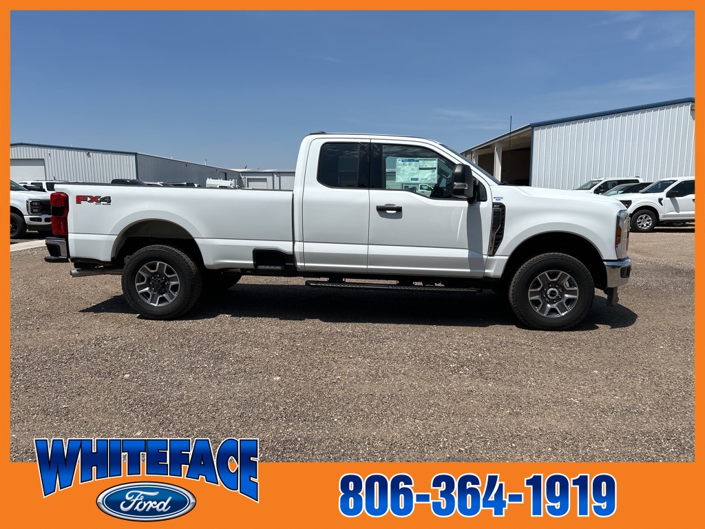 2025 Ford F-350 XLT photo 7