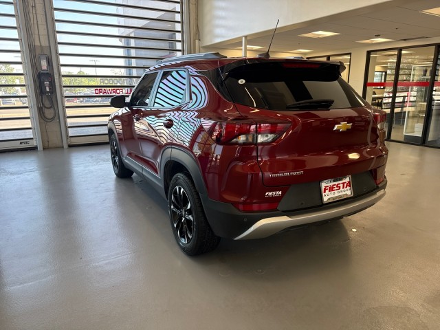 Used 2022  Chevrolet LT image 6