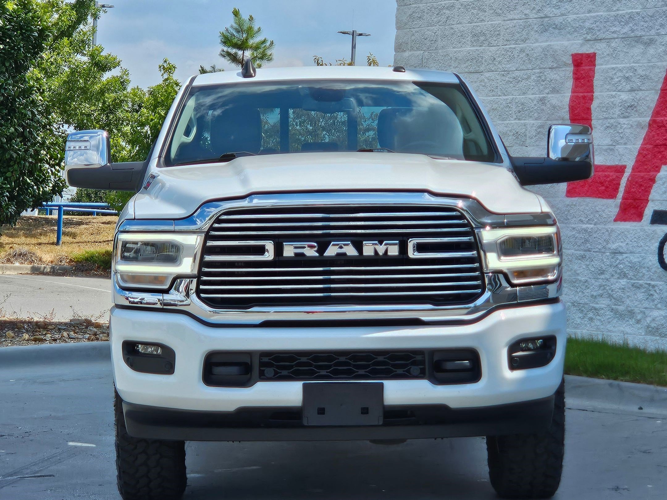 Used 2024 RAM Ram 2500 Pickup Laramie with VIN 3C6UR5FL0RG227548 for sale in Little Rock