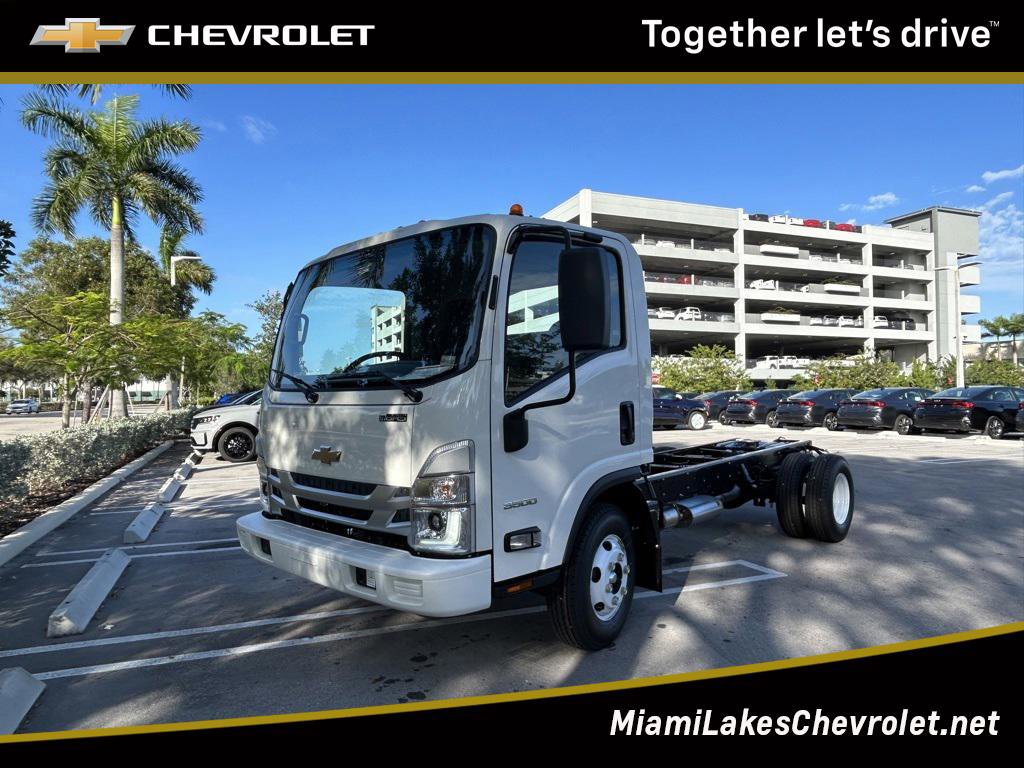 2024 Chevrolet Low Cab Forward Base's photo