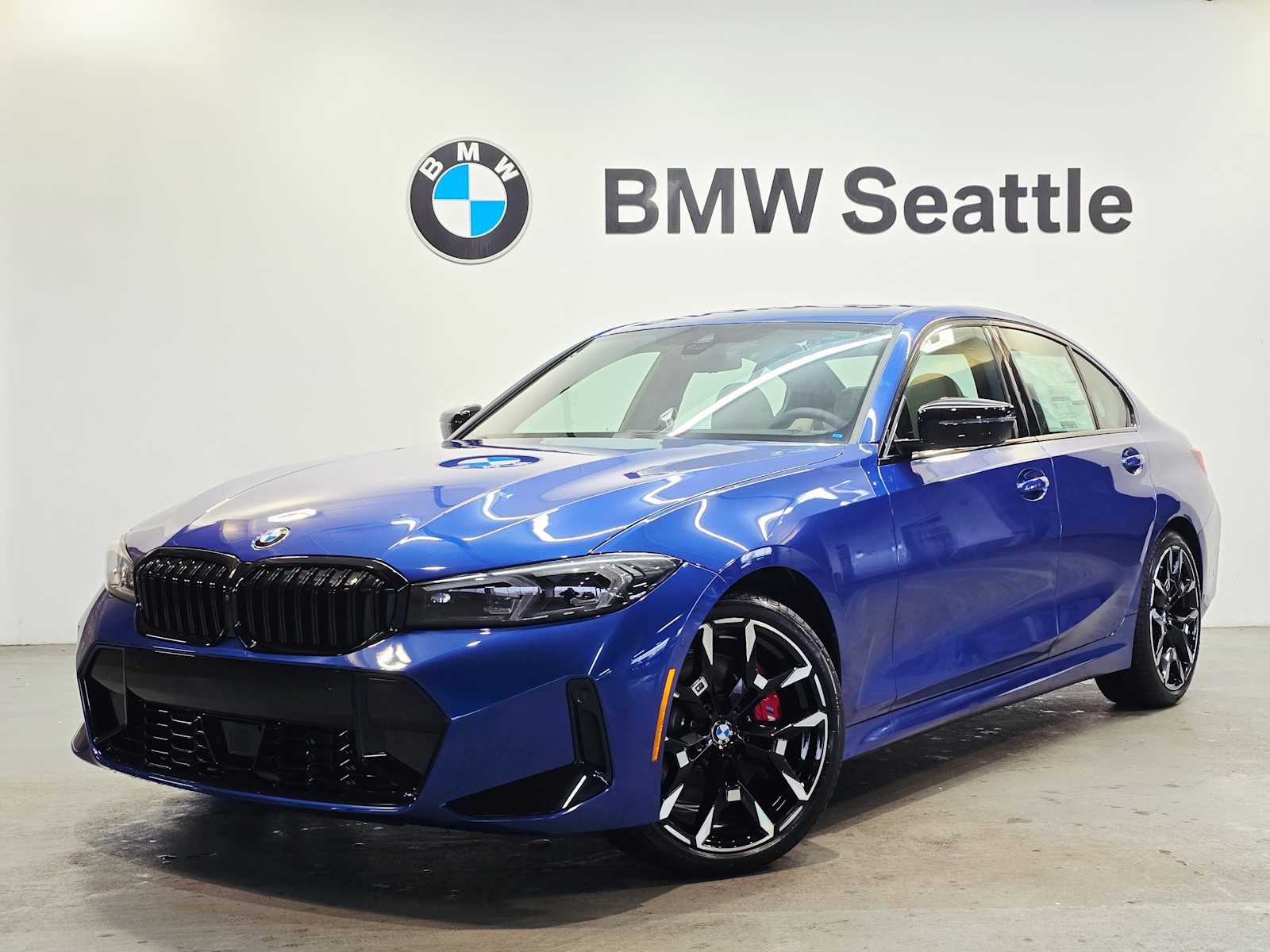 2026 BMW 3 Series 330i's photo