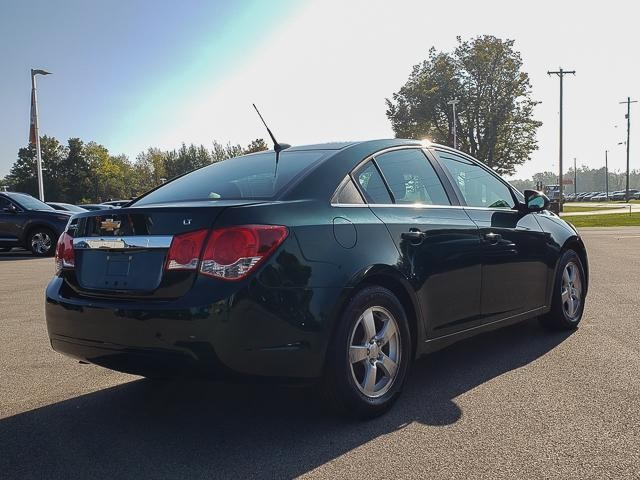 2014 Chevrolet Cruze photo 3