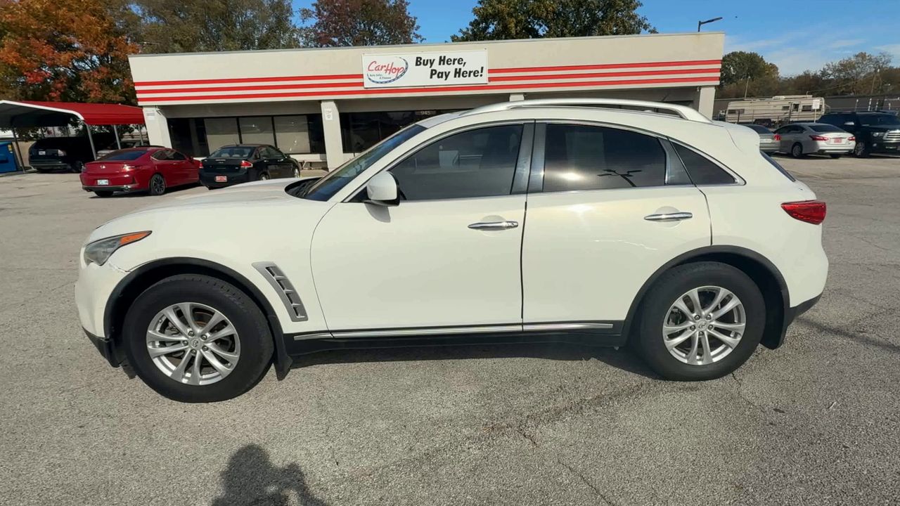 2010 Infiniti FX35 photo 4