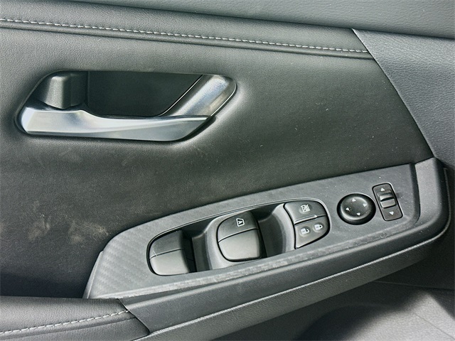 2025 Nissan Sentra SV photo 20