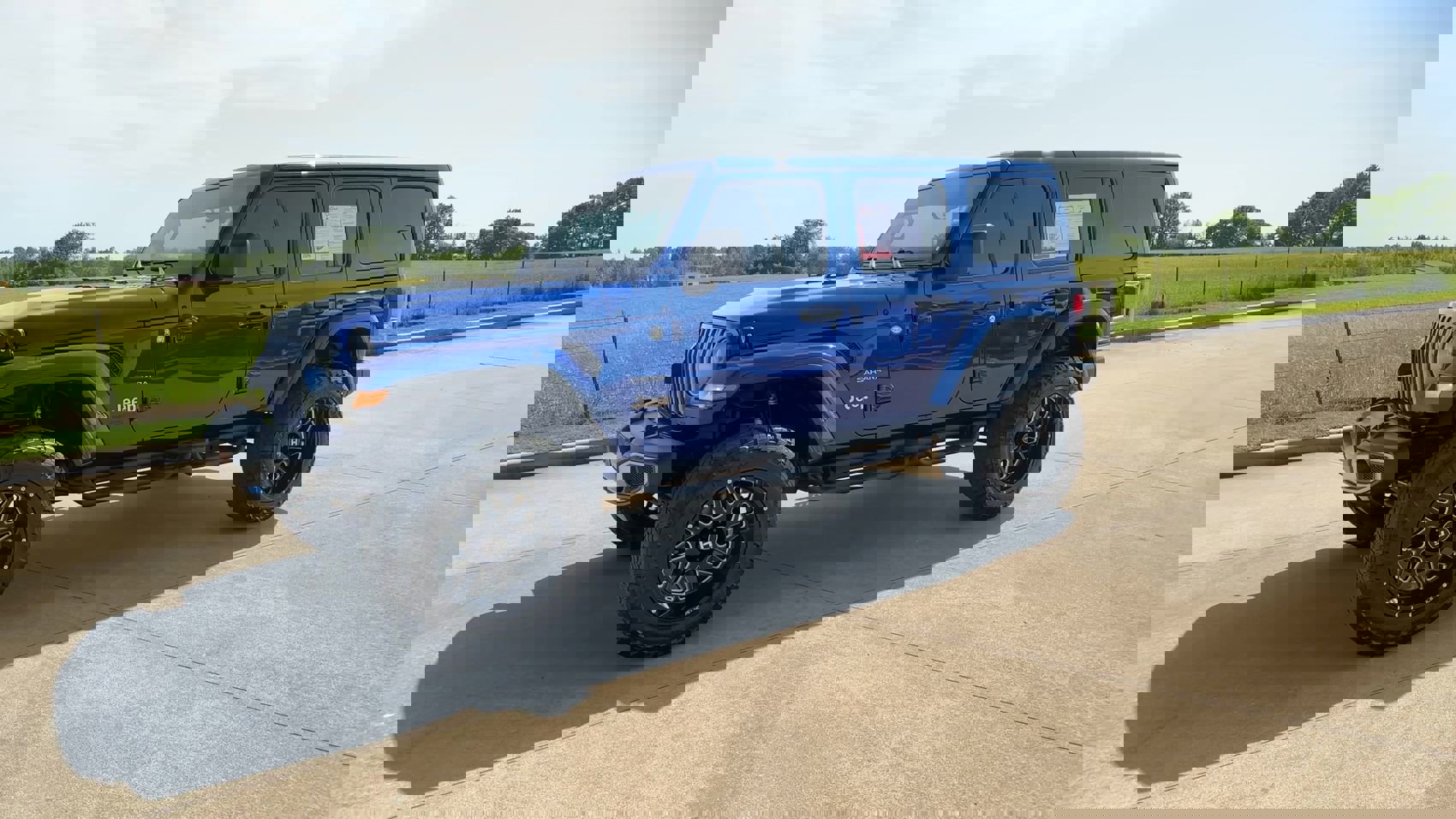 2020 Jeep Wrangler Unlimited Sahara photo 4