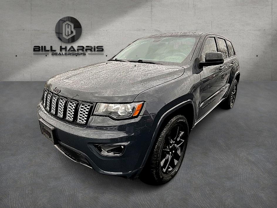 2017 Jeep Grand Cherokee Altitude's photo