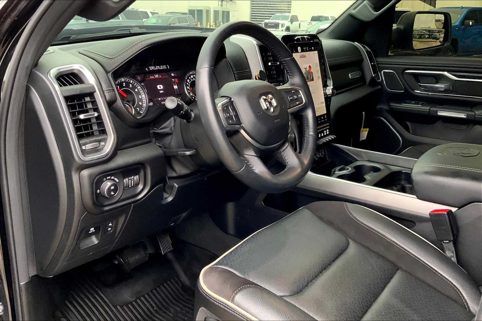 2023 Ram 1500 Laramie photo 14