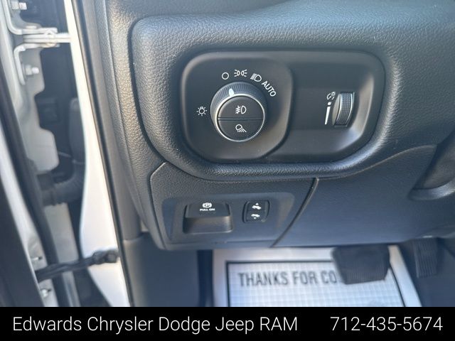 2020 Ram 1500 Big Horn Lone Star photo 3