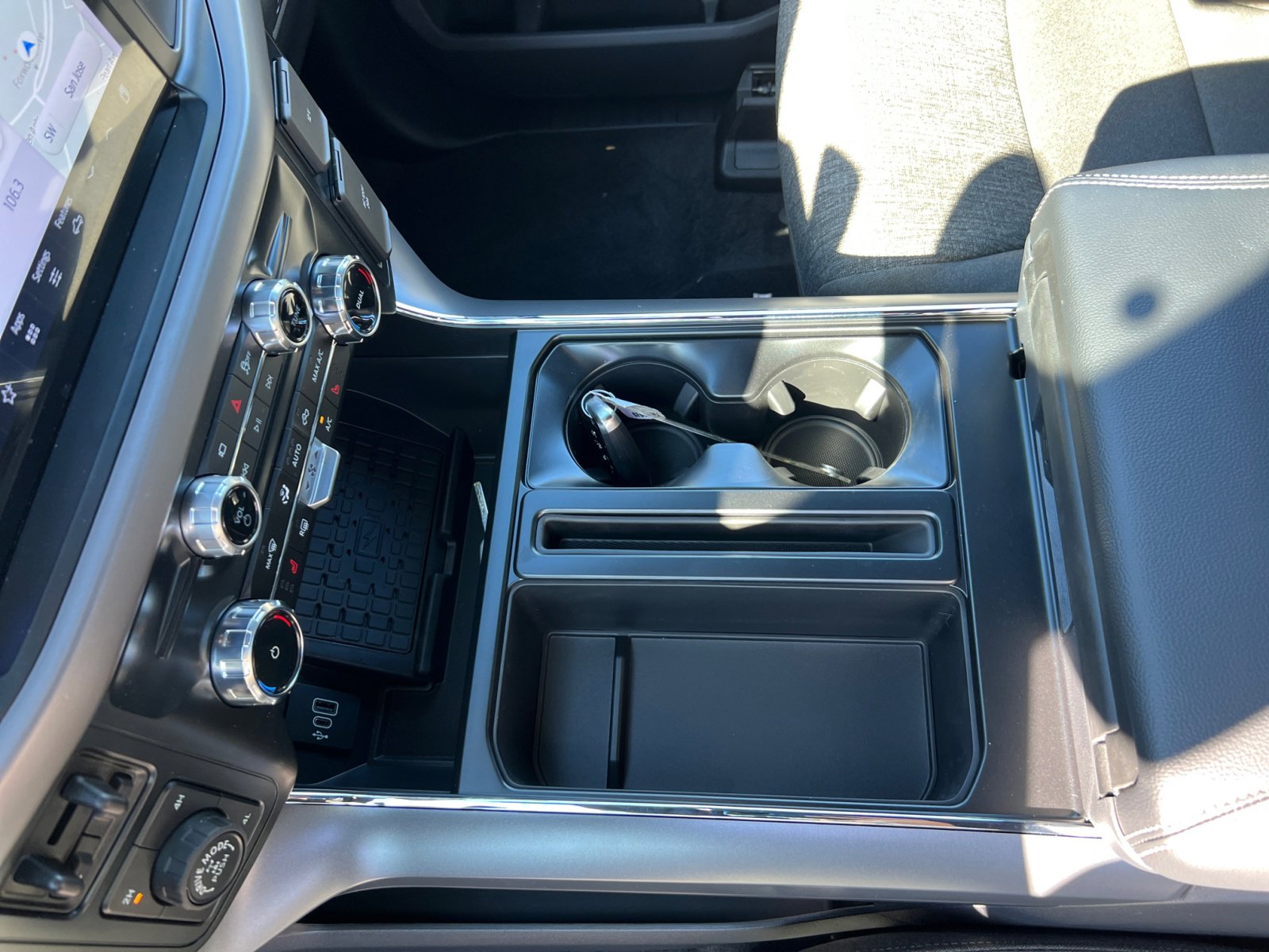 2025 Ford F-150 XLT photo 13