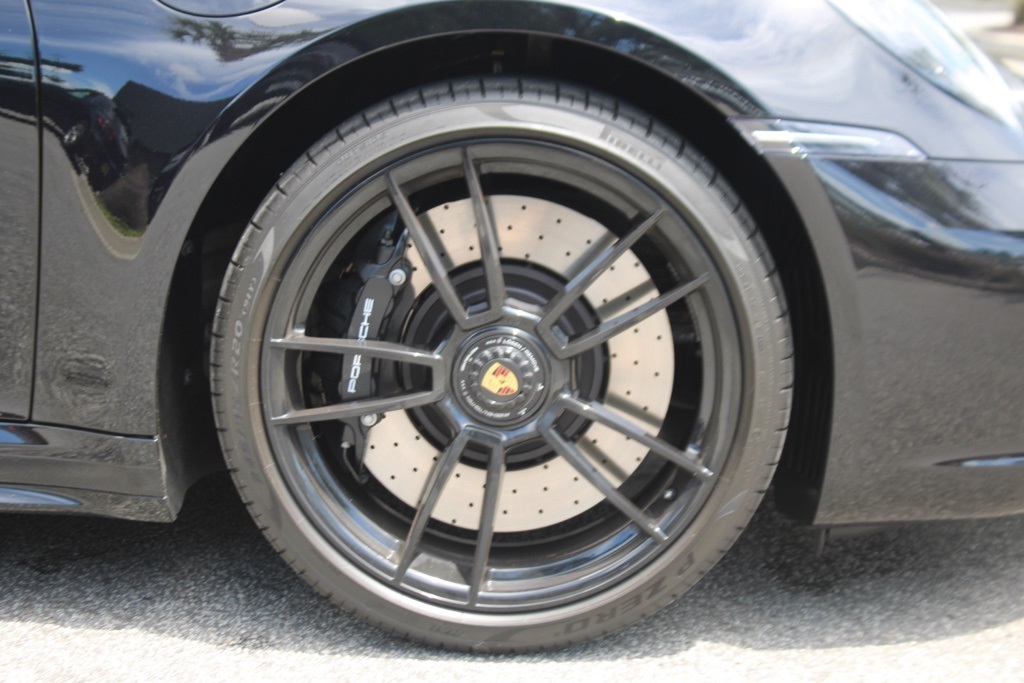 2023 Porsche 911 Targa 4 GTS photo 15