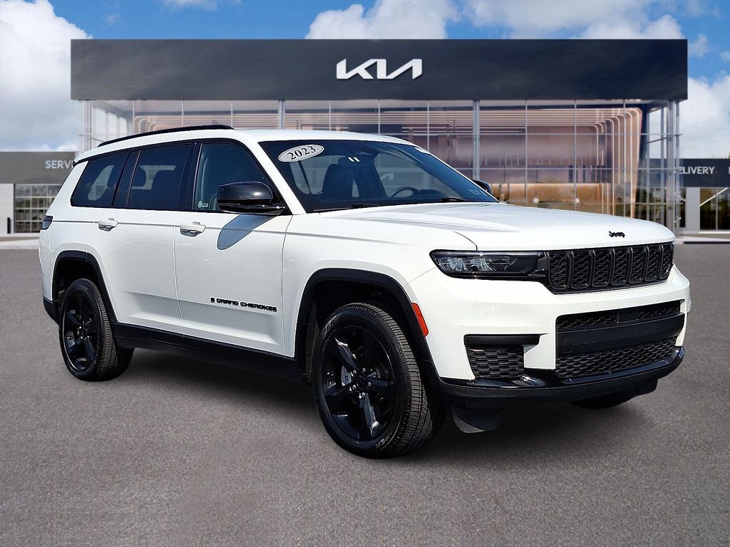 2023 Jeep Grand Cherokee L Altitude's photo