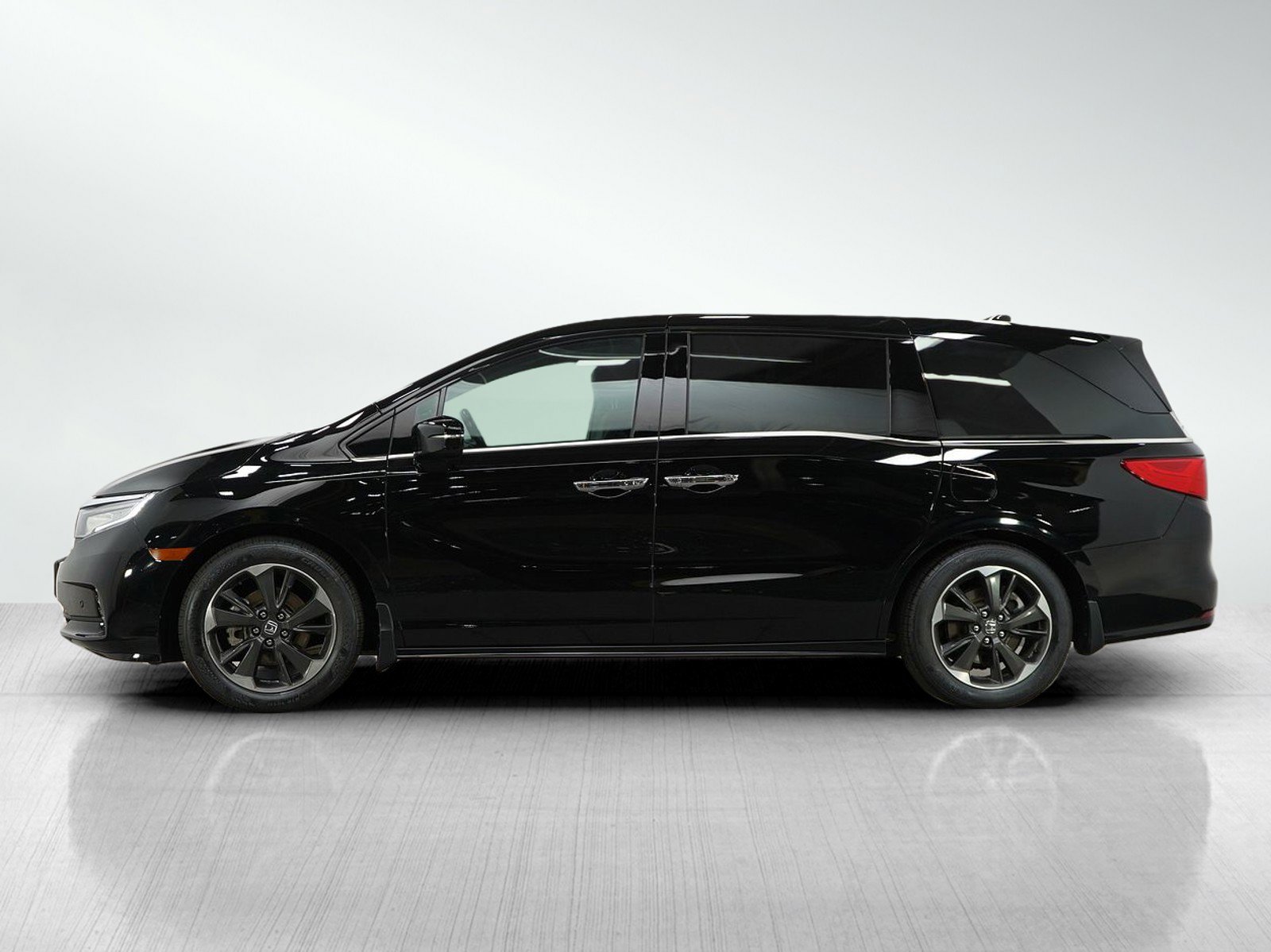 2023 Honda Odyssey Elite photo 2