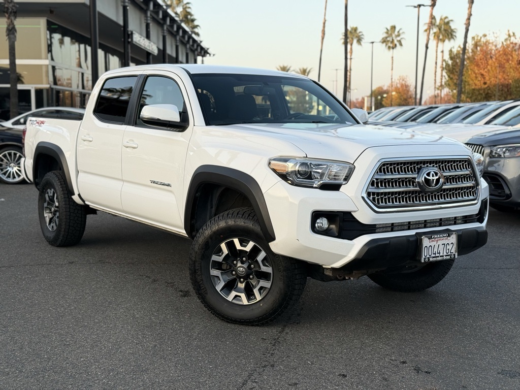 2017 Toyota Tacoma TRD Off Road's photo