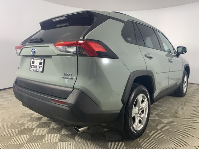 2021 Toyota RAV4 Hybrid XLE photo 4