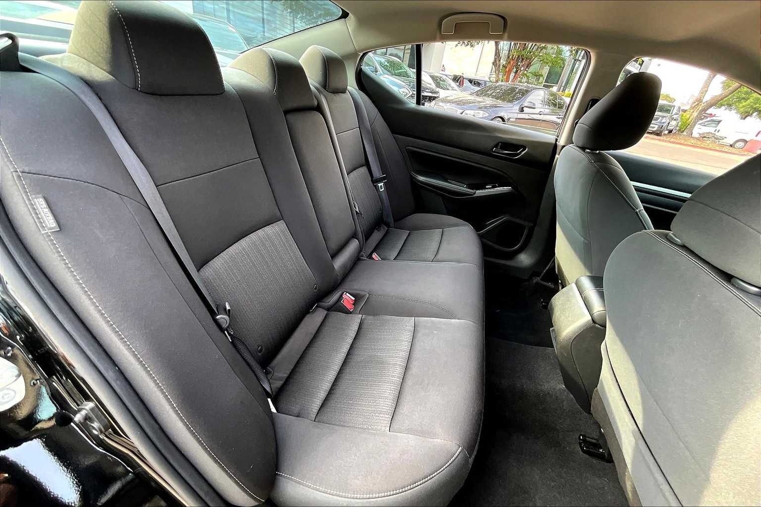 2023 Nissan Altima SV photo 16