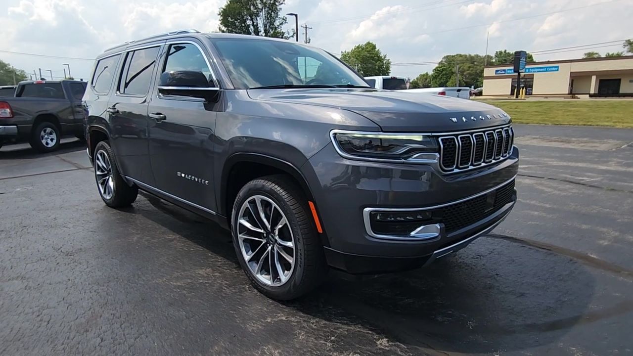 2023 Jeep Wagoneer Series III photo 2