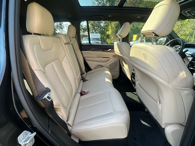 2023 Jeep Cherokee 4xe photo 30