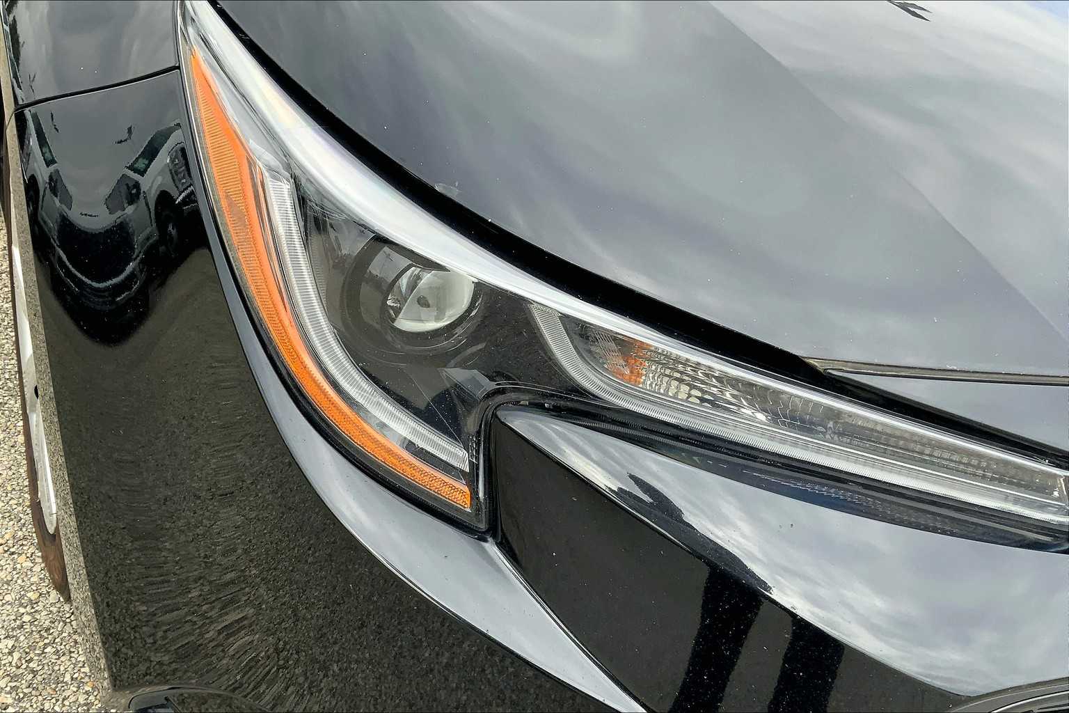 2022 Toyota Corolla LE photo 52