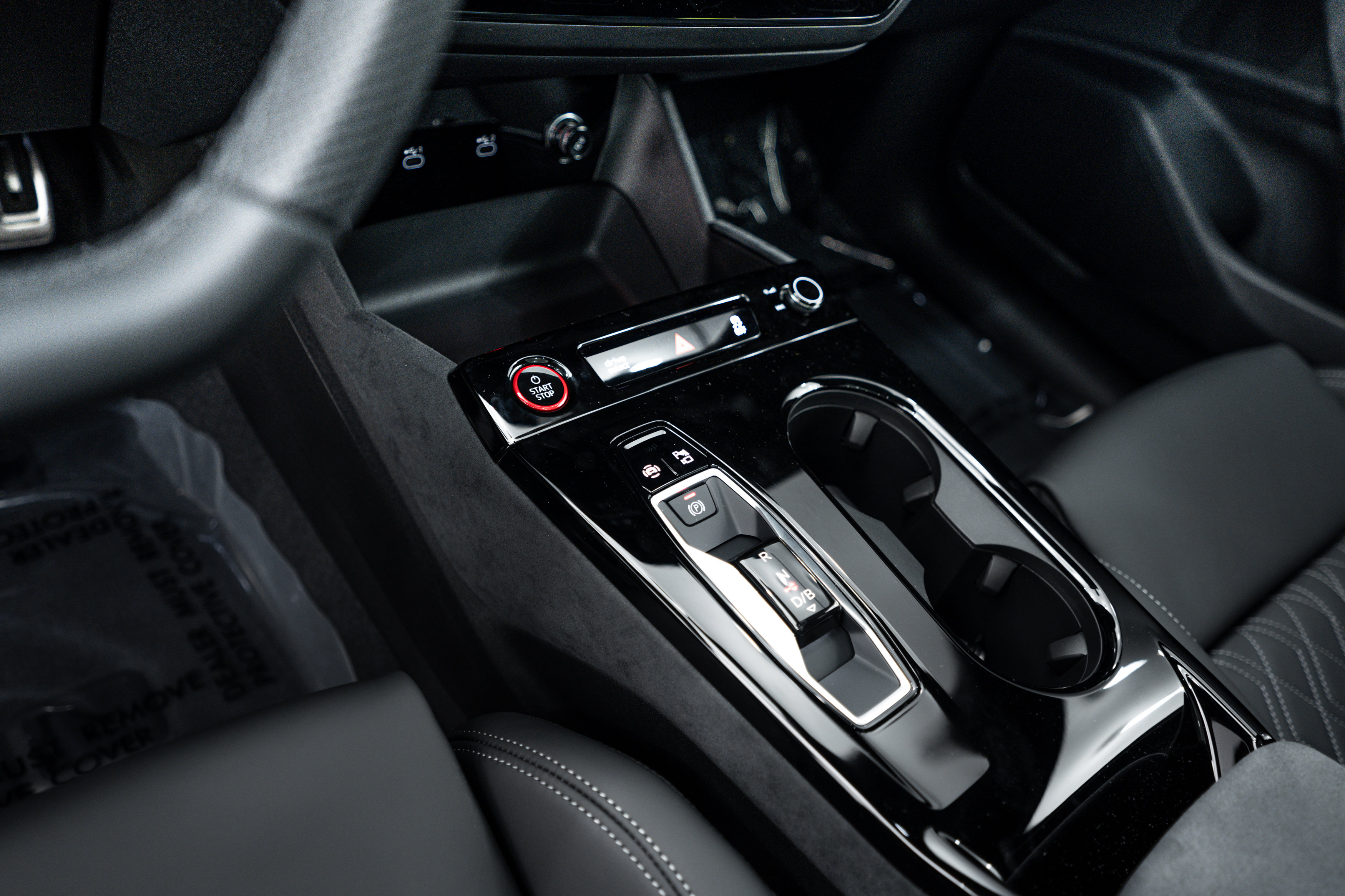 2025 Audi SQ6 photo 10