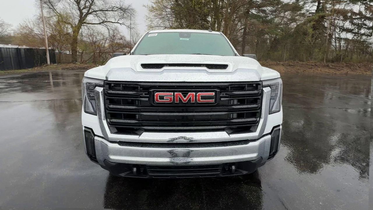 2025 Gmc Sierra 2500 HD Pro photo 3
