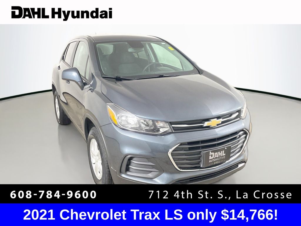 2021 Chevrolet Trax LS's photo