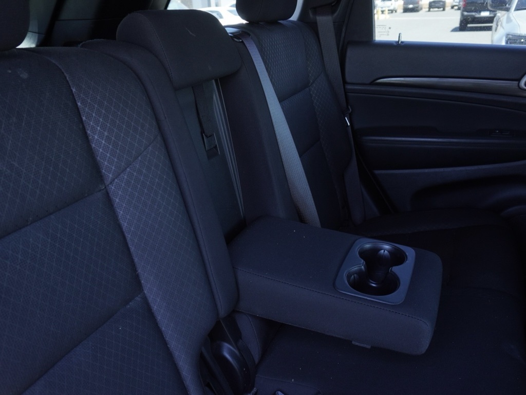 2021 Jeep Grand Cherokee Laredo E photo 22