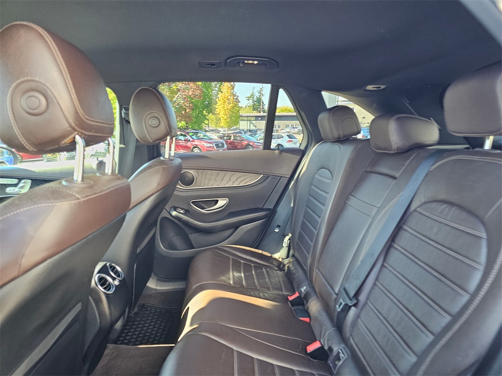 2018 Mercedes Benz GLC 300 4MATIC photo 17