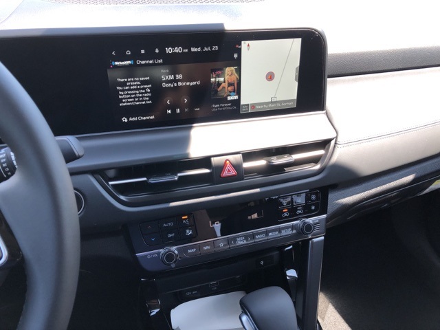 2026 Kia Seltos EX photo 17
