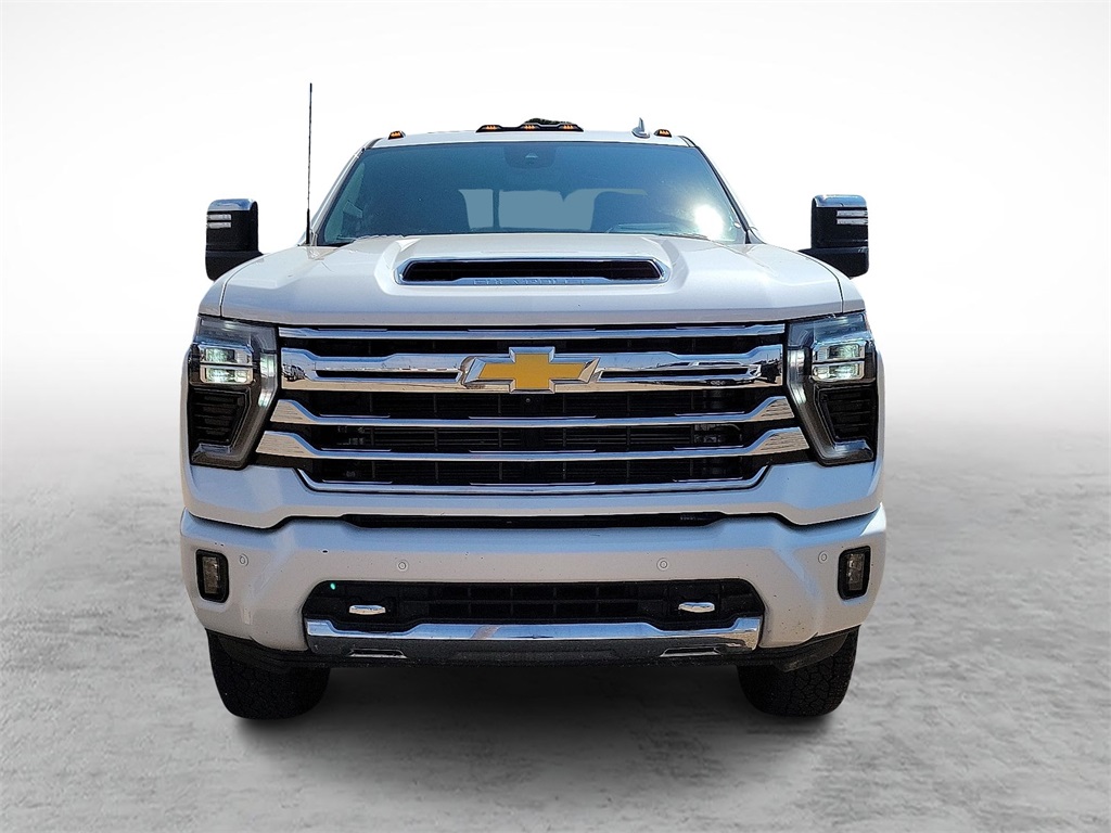 2024 Chevrolet Silverado 2500HD High Country photo 3