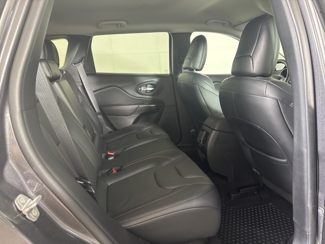 2021 Jeep Cherokee Trailhawk photo 5