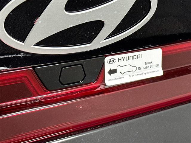 2025 Hyundai Elantra SEL Sport photo 30