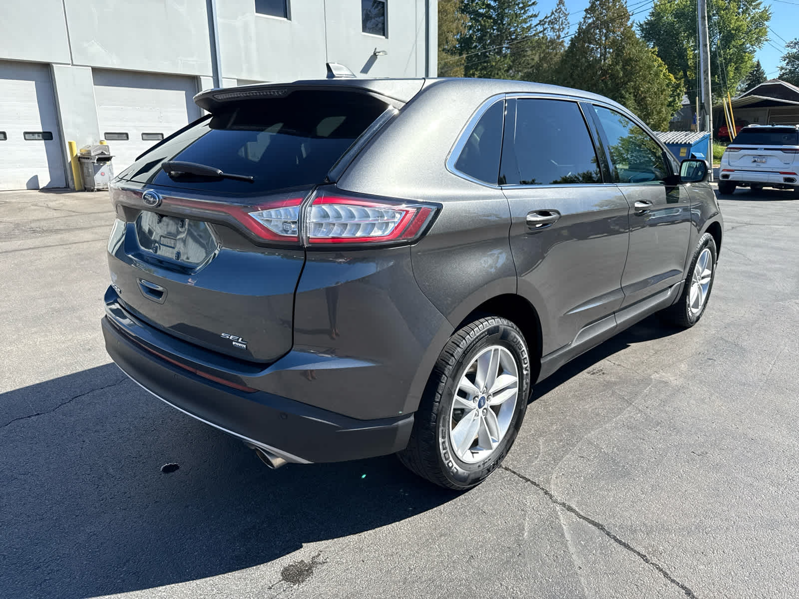 2018 Ford Edge SEL photo 3