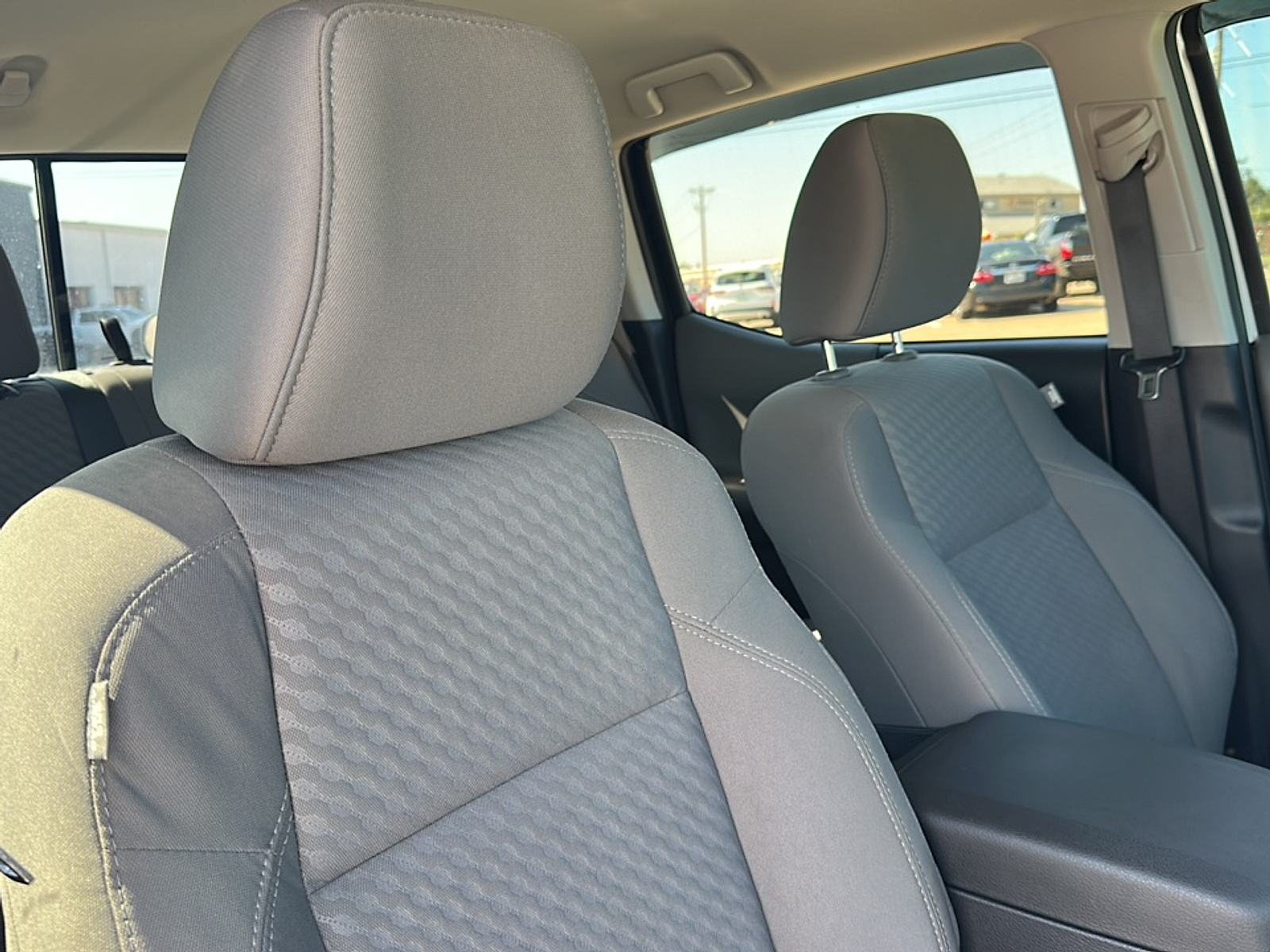 2022 Toyota Tacoma SR5 photo 11